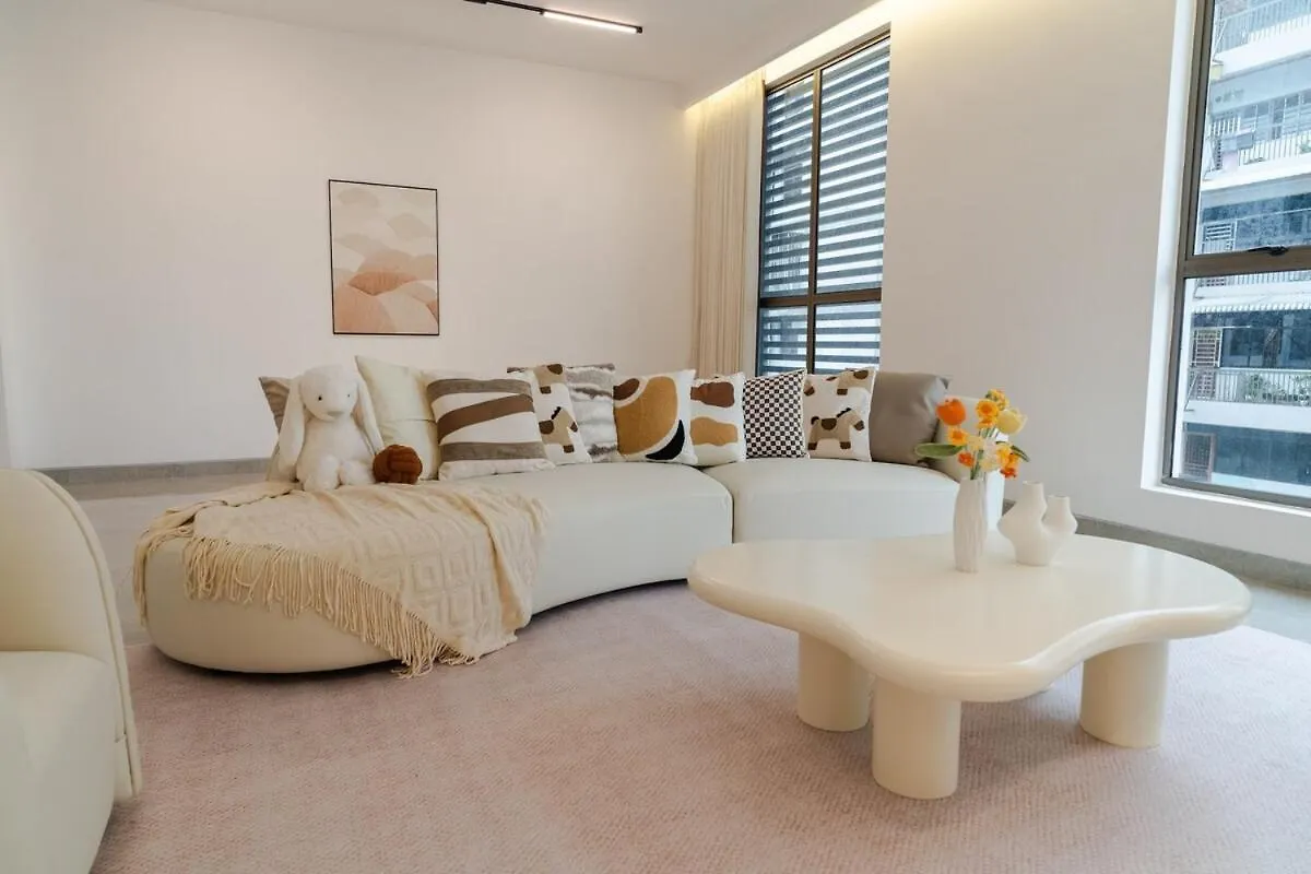 펜션 Georgetown Bright & Kid-Friendly Ktv 3Br 15Pax C 빌라